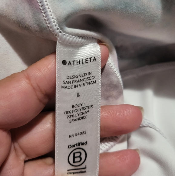 EUC Athleta Salutation Stash Pocket II 7/8 Tight White Marble size L - Picture 9 of 10